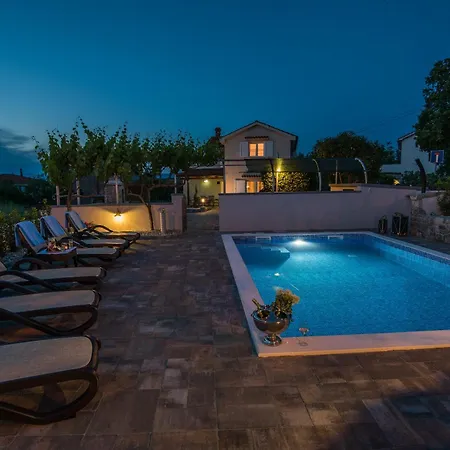 Marina Villa Malinska